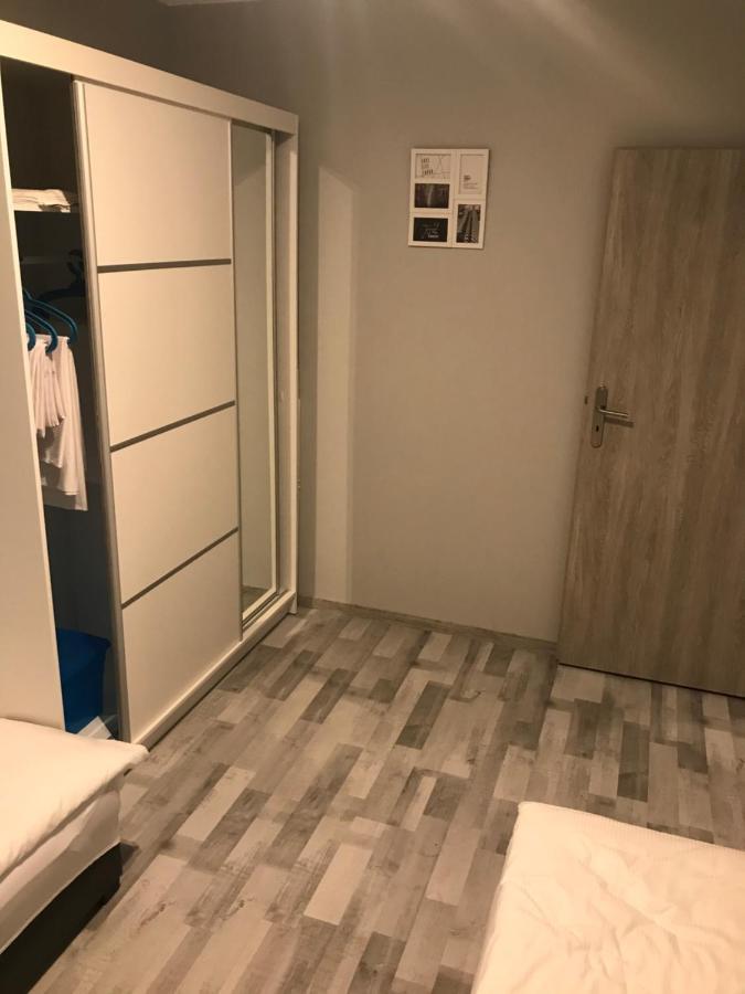 Apartament C18 イェレニャ・グーラ エクステリア 写真